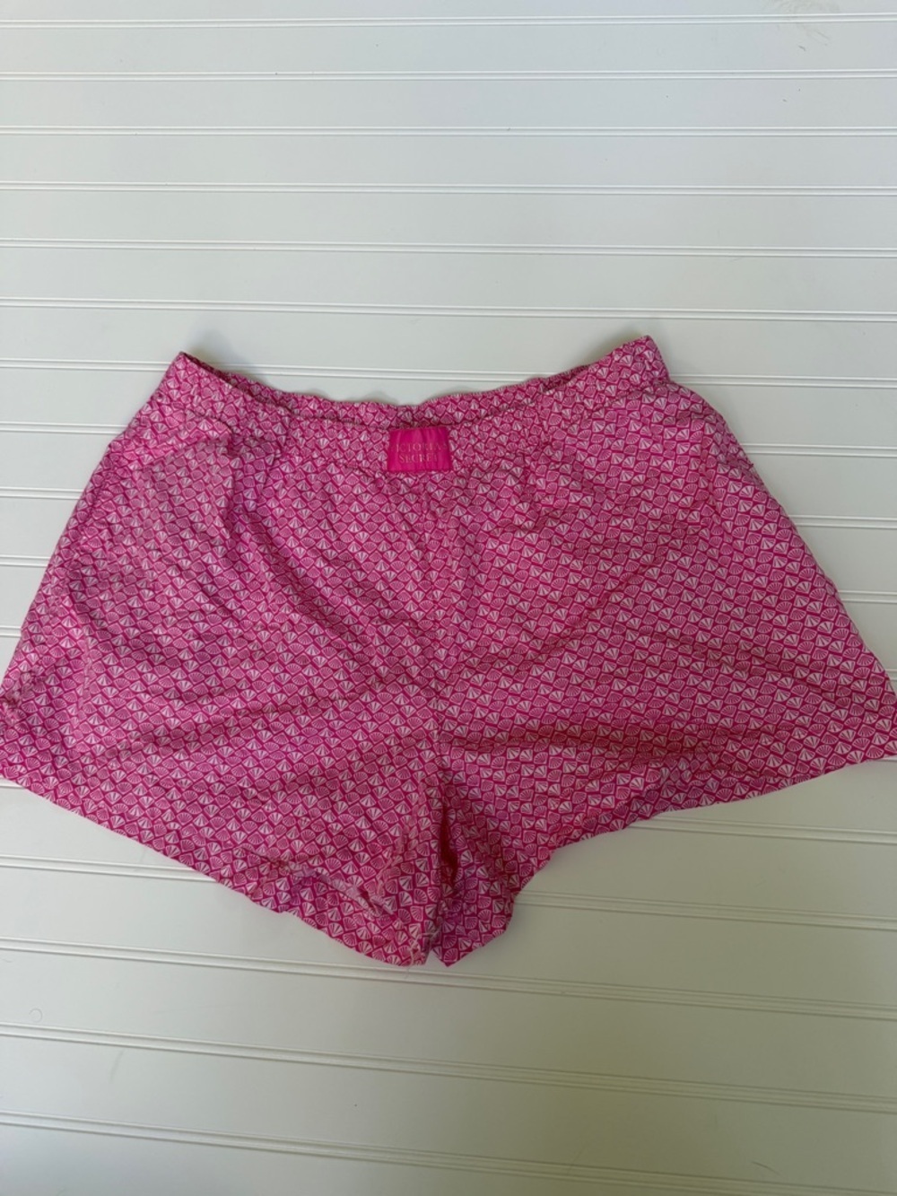 (068)Victoria's Secret Pink Patterned Pajama Shorts